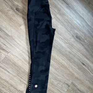 Lululemon Black Camouflage Leggings